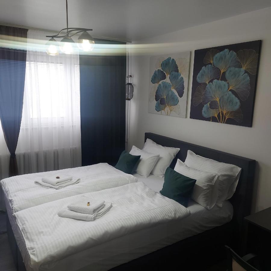 Apartman Pozoriste Penthaus Banja Luka Exterior photo